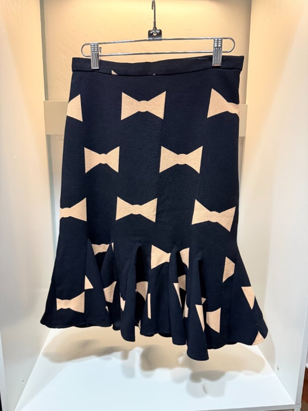 Eva Franco Navy & Cream Bow Print Skirt | Flounce Hem A-Line Mini Skirt| 2